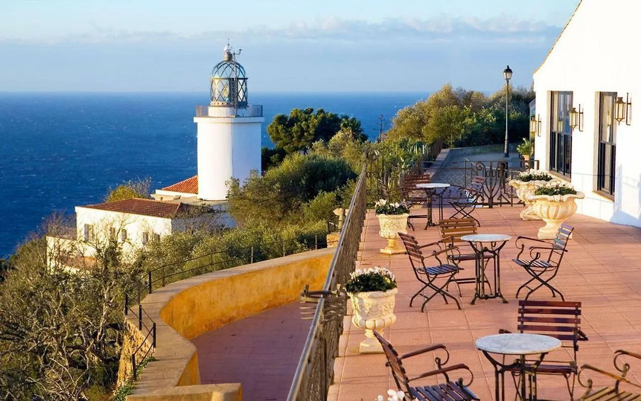 El Far Hotel Restaurant location